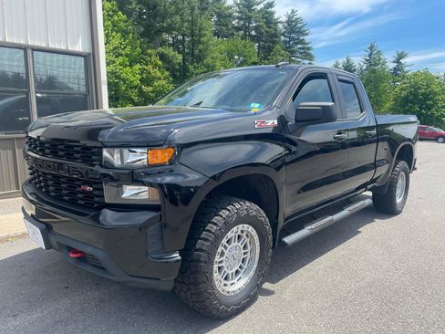 Used 2020 Chevrolet Silverado 1500 Custom Trail Boss w/ Custom Convenience Package AWD/4WD image 1