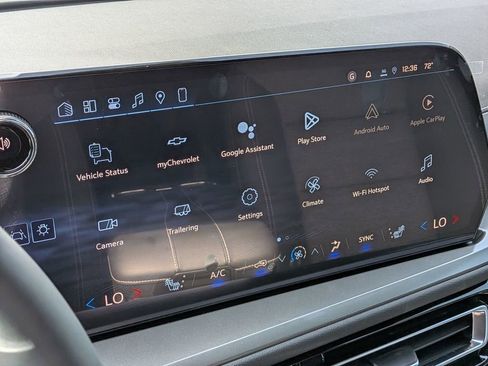 New 2026 Chevrolet Traverse LT w/ Sun and Wheel Package image 23