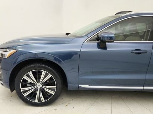 Used 2023 Volvo XC60 B5 Plus w/ Climate Package image 9