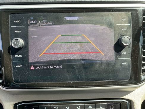 Used 2022 Volkswagen Atlas SEL R-Line image 21