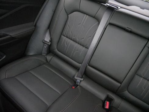 Used 2024 Buick Envista Avenir image 12