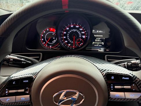 Used 2023 Hyundai Elantra SEL FWD image 10