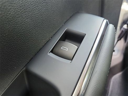 New 2025 GMC Acadia Elevation image 12