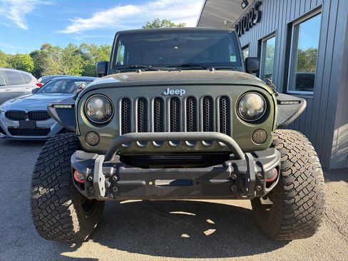 Used 2008 Jeep Wrangler Sahara w/ Dual Top Group AWD/4WD image 2