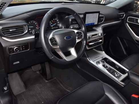 Certified 2023 Ford Explorer XLT w/ Equipment Group 202A image 32