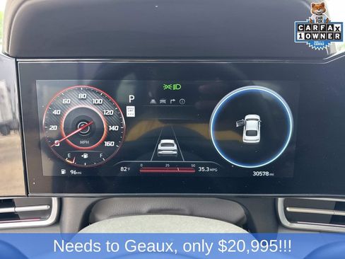 Used 2025 Hyundai Elantra SEL FWD image 41