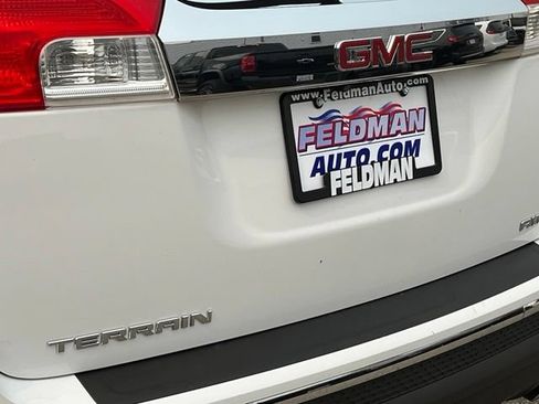 Used 2017 GMC Terrain SLT w/ Open Road Package AWD/4WD image 39