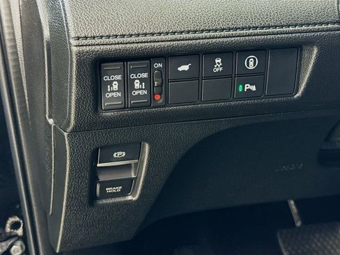 Used 2024 Honda Odyssey Elite image 10