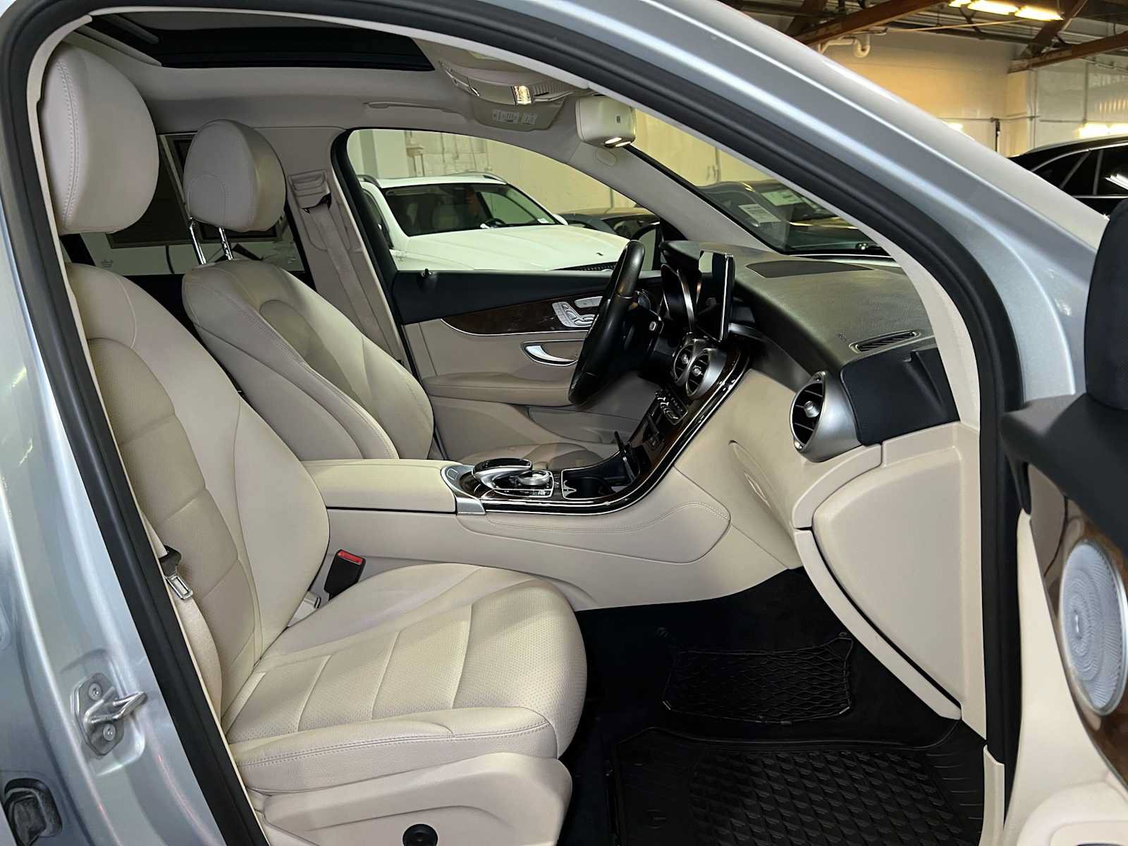 Certified 2018 Mercedes-Benz GLC 300 4MATIC image 12