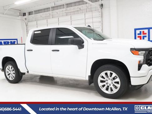 Used 2024 Chevrolet Silverado 1500 Custom RWD image 4