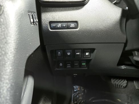 Used 2020 Nissan Rogue SL image 13