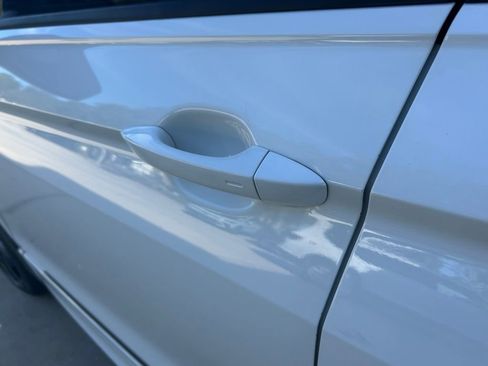 Used 2021 Volkswagen Tiguan SE R-Line image 28