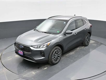 New 2025 Ford Escape SE