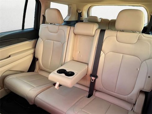 Used 2021 Jeep Grand Cherokee L Limited image 14