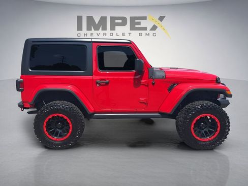 Used 2019 Jeep Wrangler Sport AWD/4WD image 7