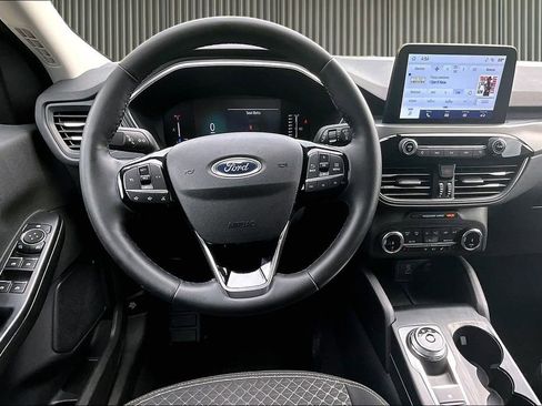 Used 2023 Ford Escape Active AWD/4WD image 6