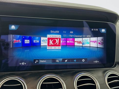 Used 2021 Mercedes-Benz E 350 Sedan image 16