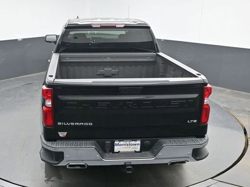 Used 2022 Chevrolet Silverado 1500 LTZ AWD/4WD image 38