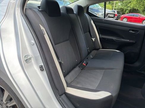 Used 2021 Nissan Versa SV FWD image 10