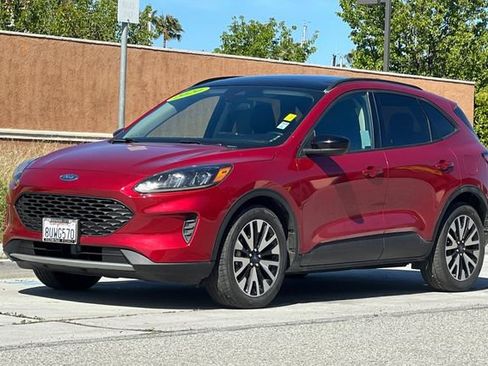 Used 2020 Ford Escape SE Sport FWD image 8
