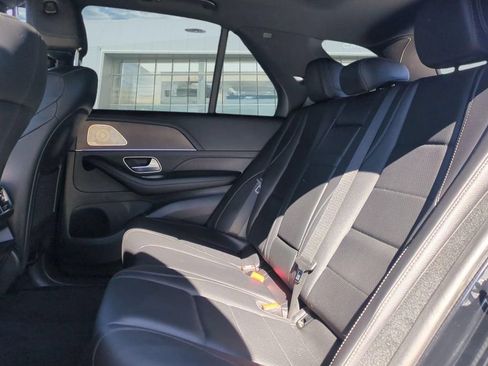 Used 2023 Mercedes-Benz GLE 450 4MATIC w/ AMG Line Exterior image 30