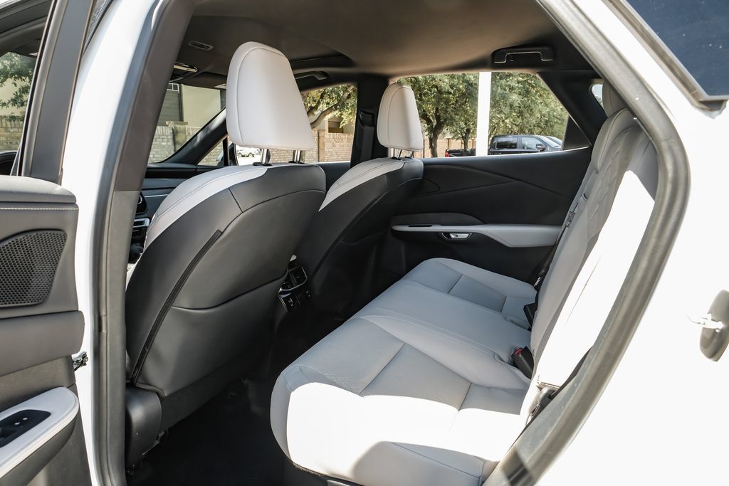Used 2024 Lexus RX 350 Premium w/ Accessory Package (Z1) AWD/4WD image 50