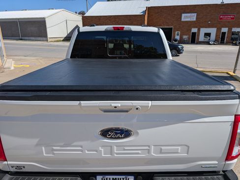 Used 2022 Ford F150 Lariat image 8