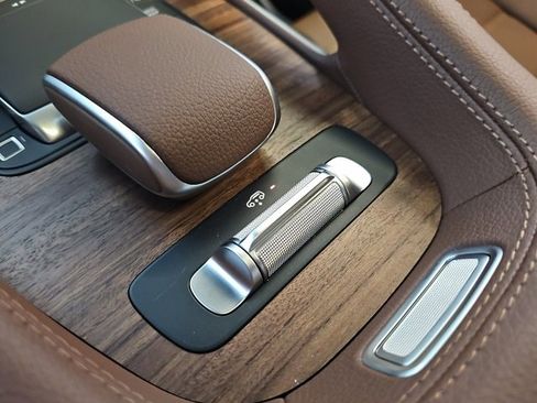 New 2026 Mercedes-Benz GLE 580 4MATIC image 22