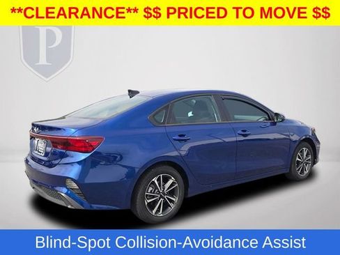 Used 2024 Kia Forte LXS w/ LXS Technology Package FWD image 6