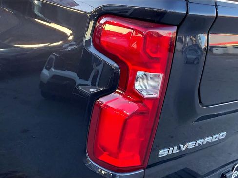 Used 2023 Chevrolet Silverado 1500 LTZ image 29