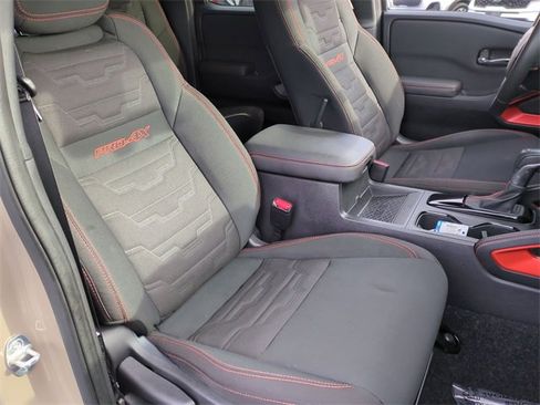 Used 2024 Nissan Frontier PRO-4X w/ Pro Convenience Package image 24