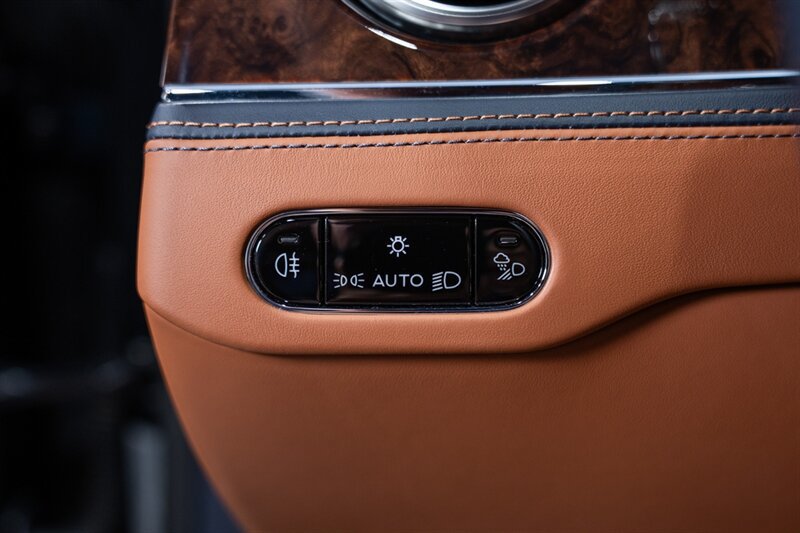 Used 2020 Bentley Flying Spur W12 w/ First Edition Specification AWD/4WD image 70