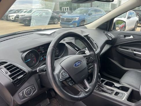 Used 2019 Ford Escape Titanium AWD/4WD image 11