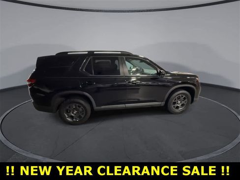 Used 2023 Honda Pilot TrailSport image 9