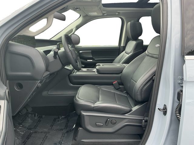 Certified 2026 Ford Expedition Platinum w/ Driver's Package AWD/4WD image 10