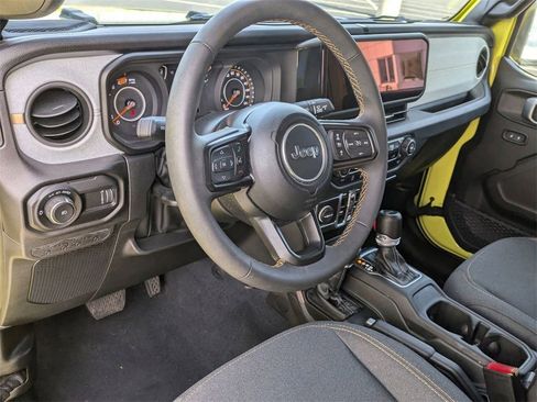Used 2024 Jeep Wrangler Sport S image 10
