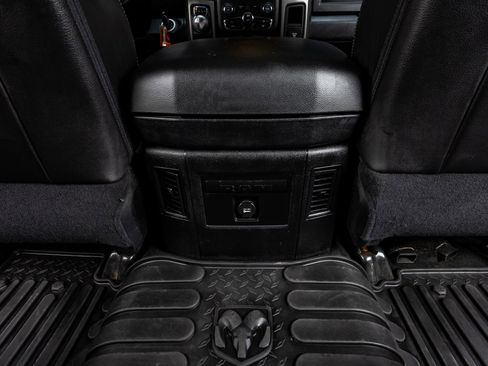 Used 2016 RAM 1500 Sport image 29