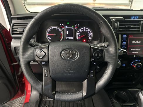 Used 2021 Toyota 4Runner TRD Off-Road image 16