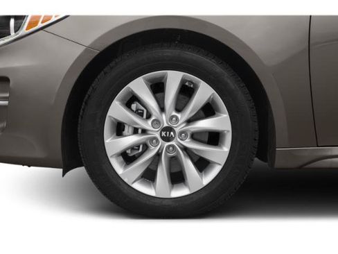 Used 2018 Kia Optima LX FWD image 14