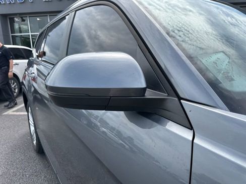 Used 2022 Volkswagen Atlas SE image 6