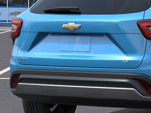 New 2026 Chevrolet Trax LT w/ Driver Confidence Package image 38