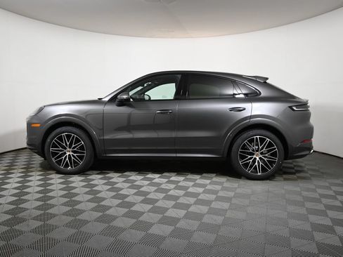 Used 2026 Porsche Cayenne Coupe AWD/4WD image 2