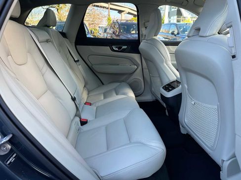 Used 2025 Volvo XC60 B5 Ultra w/ Protection Package Premier image 12