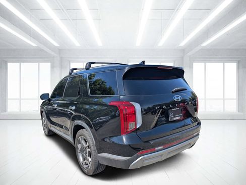 Used 2023 Hyundai Palisade SEL w/ Premium Package FWD image 5