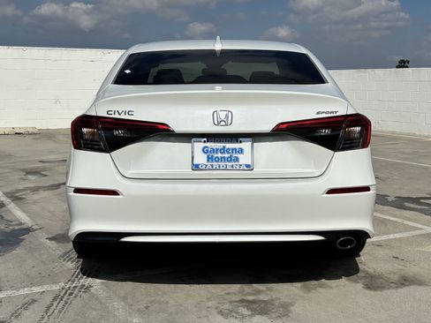 Used 2024 Honda Civic Sport image 5