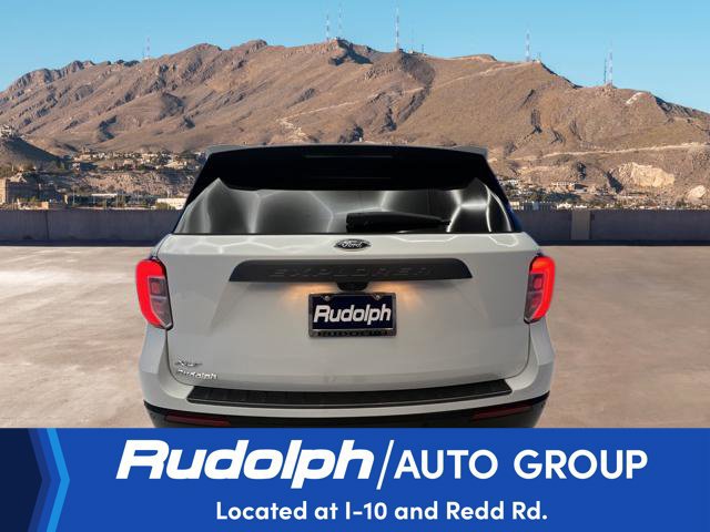 Used 2024 Ford Explorer XLT w/ Equipment Group 202A RWD image 4