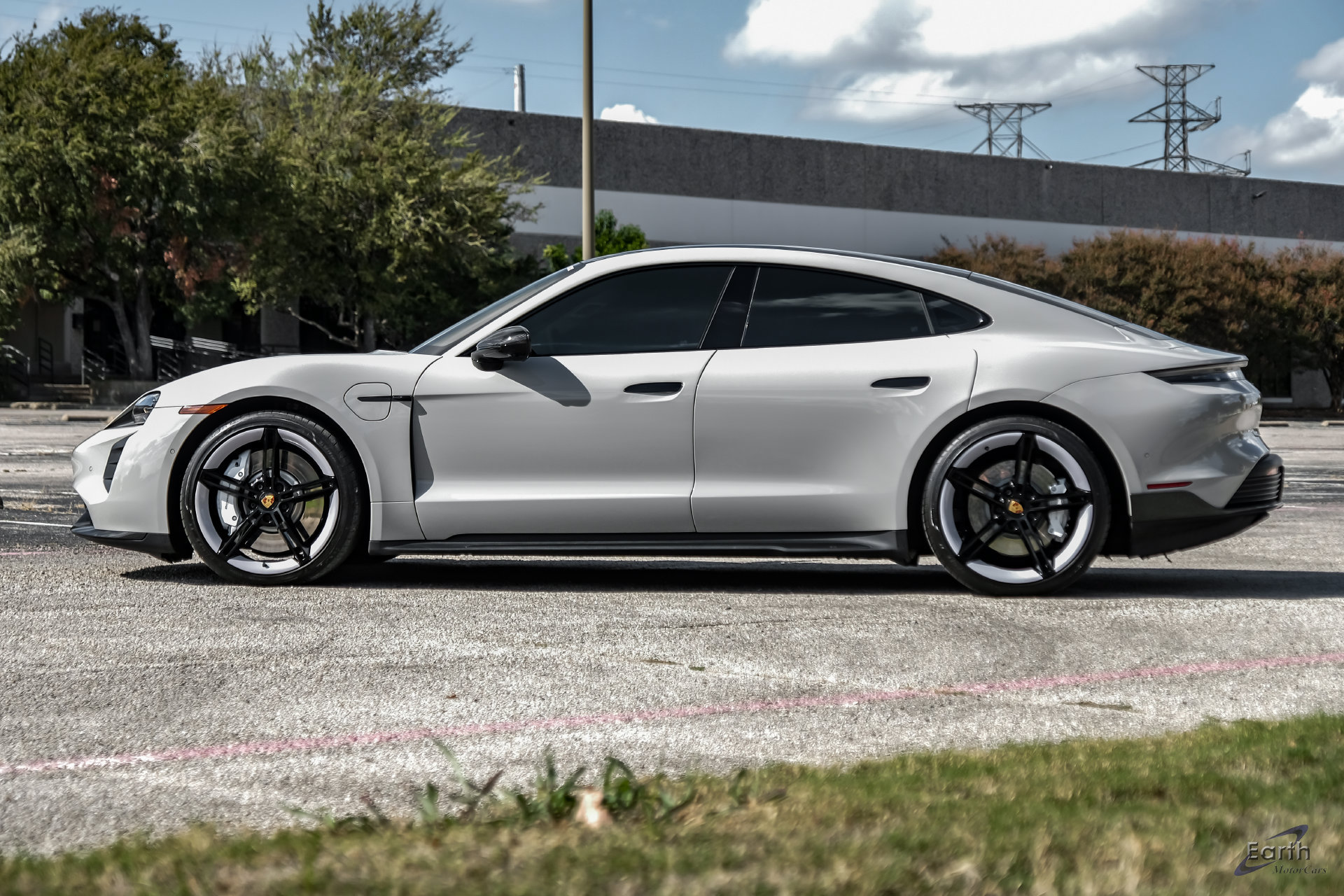 Used 2023 Porsche Taycan GTS w/ Premium Package (P6U) AWD/4WD image 6