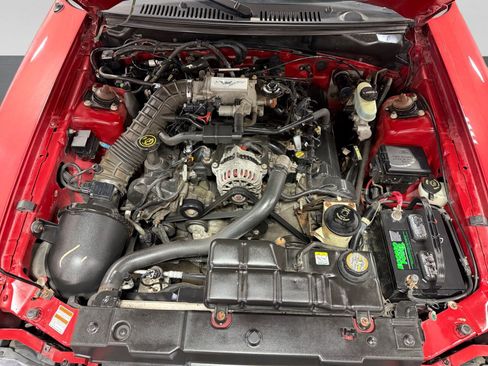 Used 2000 Ford Mustang GT RWD image 25