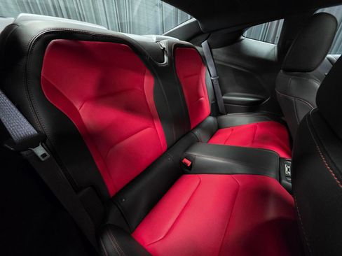 Used 2016 Chevrolet Camaro SS RWD image 38
