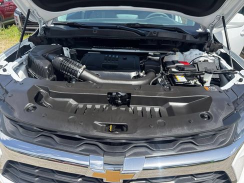 Used 2025 Chevrolet Blazer LT FWD image 26